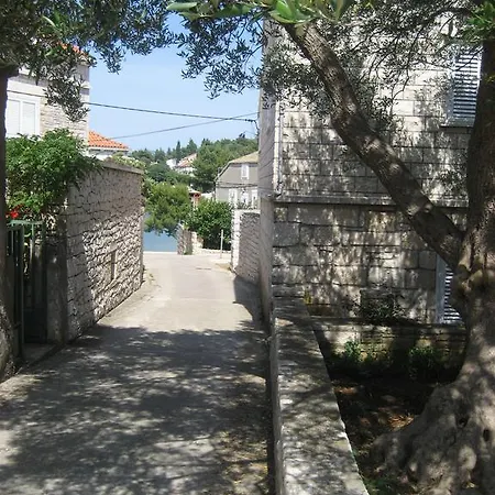 Katica Apartment Lumbarda