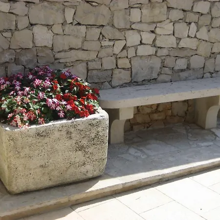 アパート Katica ルンバルダ