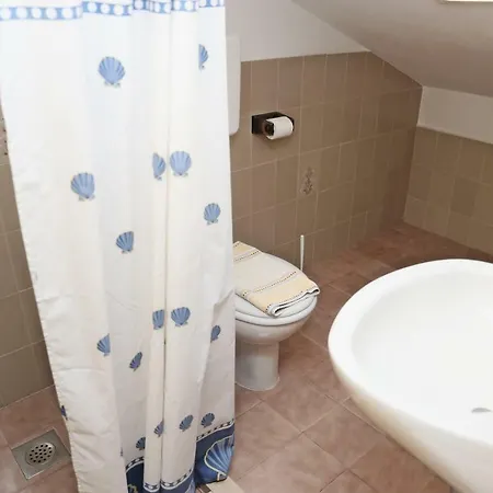 Katica * Lumbarda