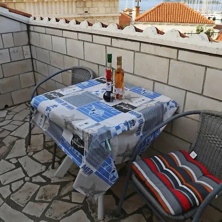 Katica Apartment Lumbarda