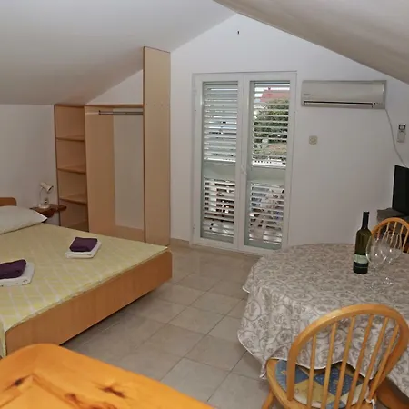 Apartment Katica *