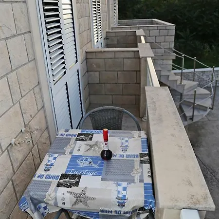 Katica Apartment *